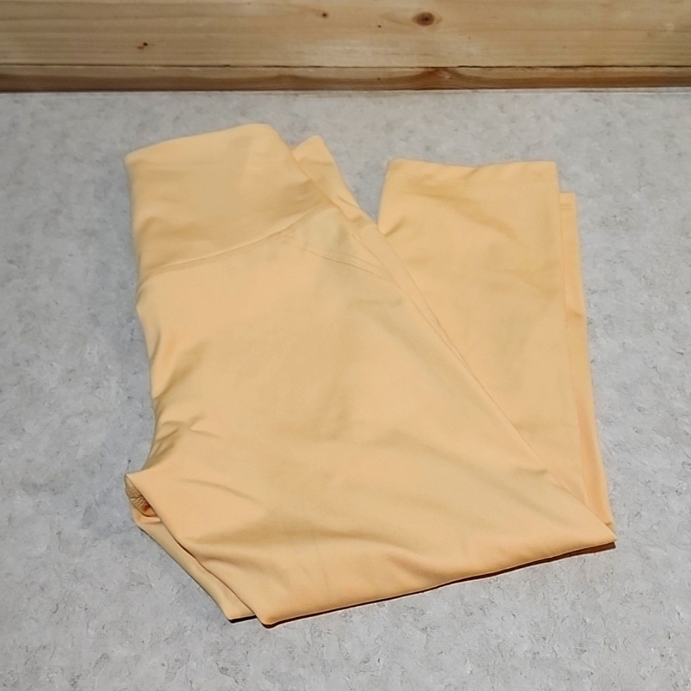 Girlfriend collective capris size XS